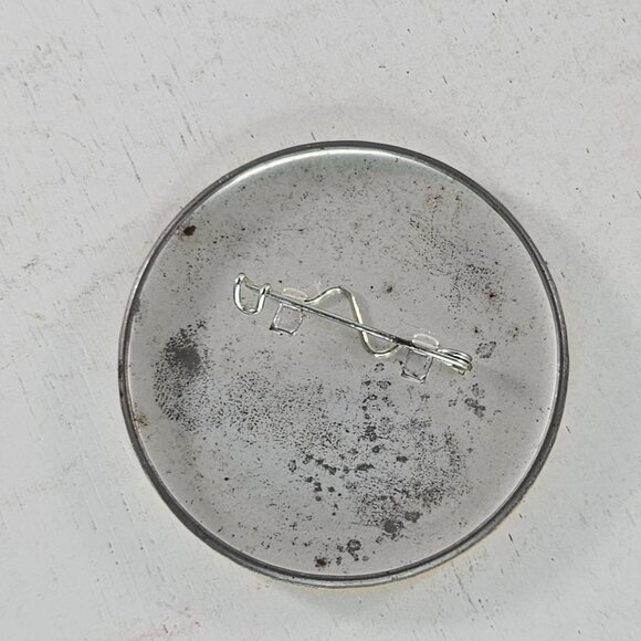 Breyer 2010 Button Pin Lights Camera Breyerfest All Glory - Picture 4 of 4